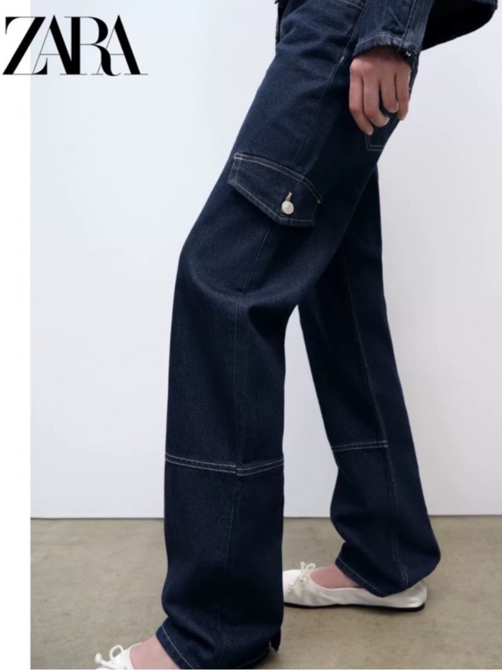 NWOT ZARA Dark Blue Mid-Rise Straight Leg Denim Jeans